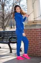 Load image into Gallery viewer, FWE Coll #1 - Unisex Fleece - Slim Fit Sweatpants *NOTE: This Item &quot;Run Small&quot; Order A Size Up.
